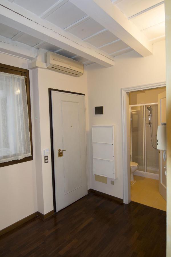 Residence Dei Frutti Pieno Centro - Il Ribes Padova Luaran gambar