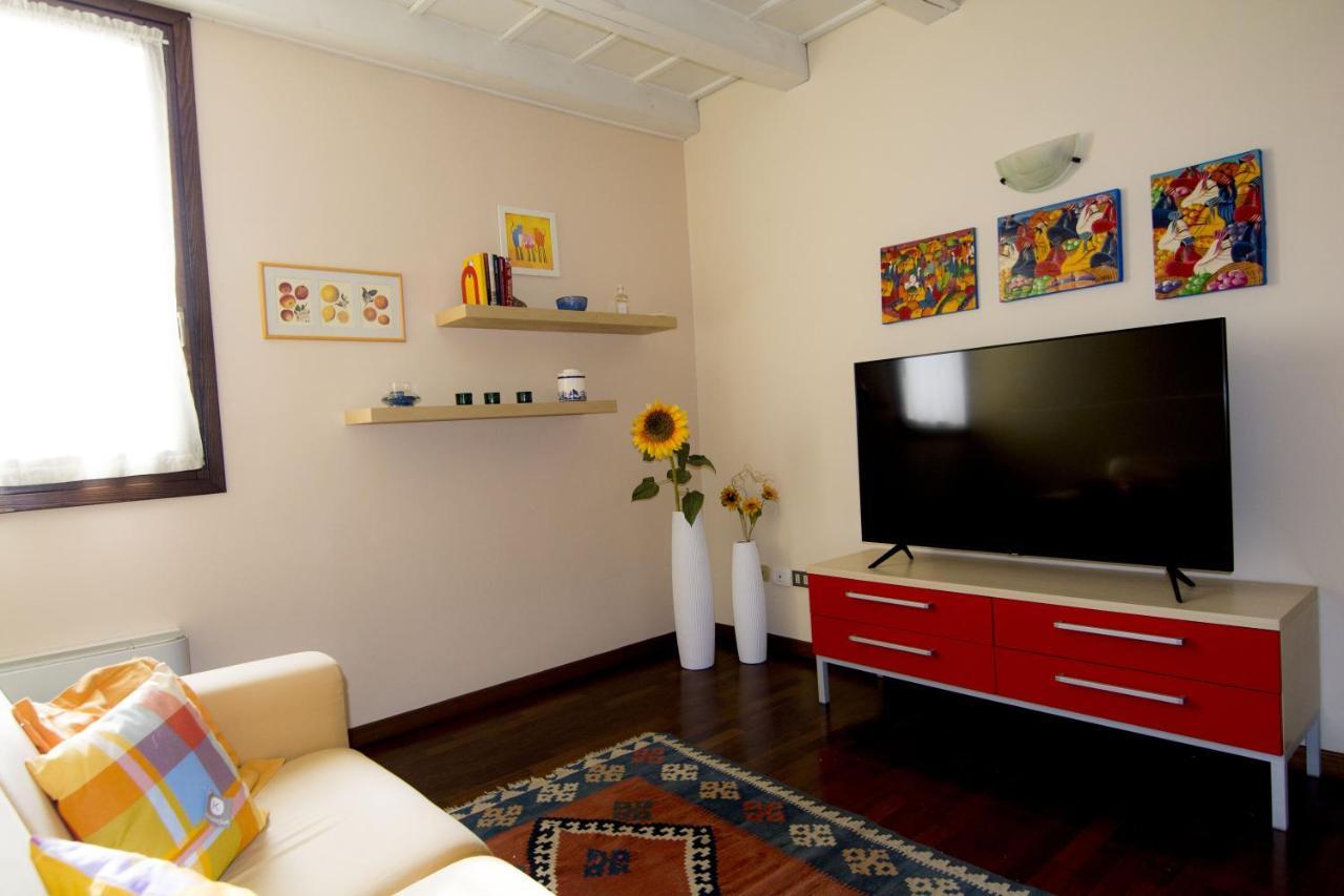 Residence Dei Frutti Pieno Centro - Il Ribes Padova Luaran gambar
